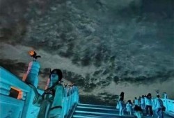 搞笑抖阴大全：超爆笑图片素材，带你笑不停！