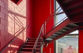 麻豆与果冻传媒深度解析：探寻它们的结合与发展