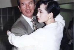 麻豆传传媒女主角何苗：探索她的演艺之路与魅力