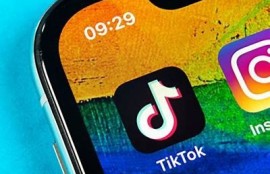 抖音直播：揭秘抖音背后的真实故事与精彩瞬间