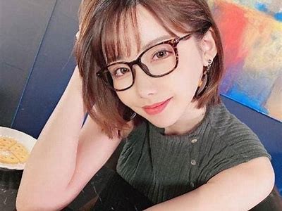 麻豆印象传媒相亲节目：揭秘女主角真实故事与感情观