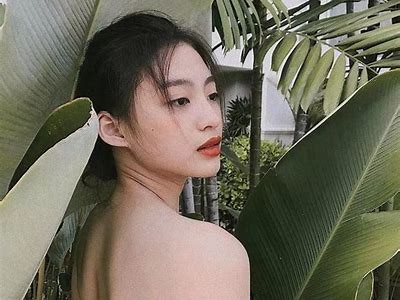 麻豆蜜桃传媒李允熙：探索她的艺术魅力与作品智慧